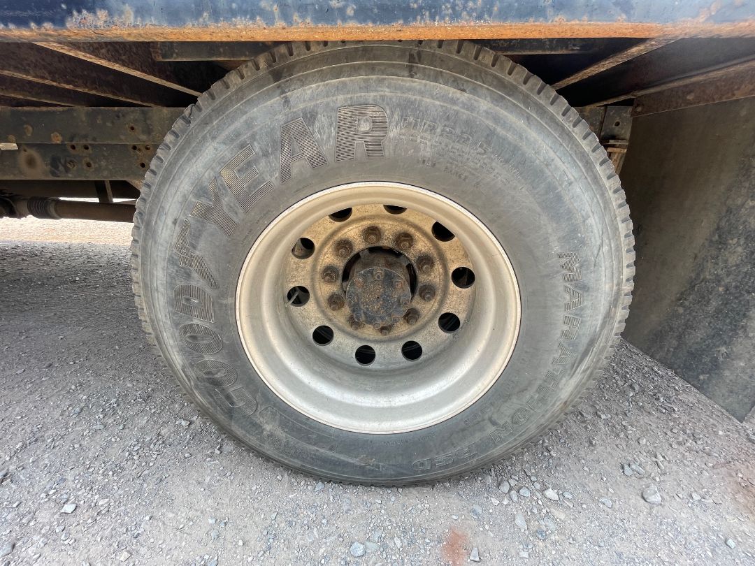 2007 FORD F750 XLT Flat Bed - Image 8